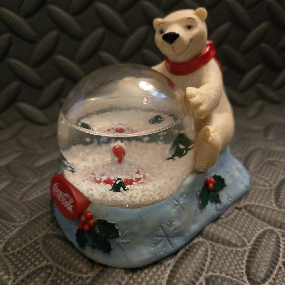 2003 Coca-Cola Polar Bear Snow Globe – Hardee’s Exclusive Holiday Promo